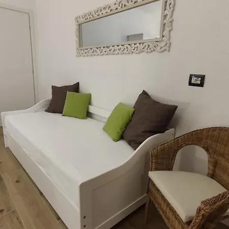 לינה וארוחת בוקר Va' Pensiero 3*