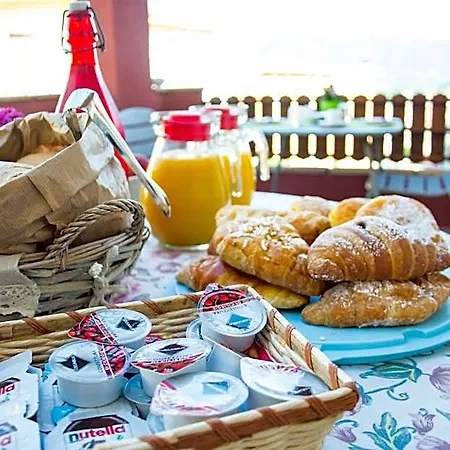 Bed & Breakfast Va' Pensiero 3*
